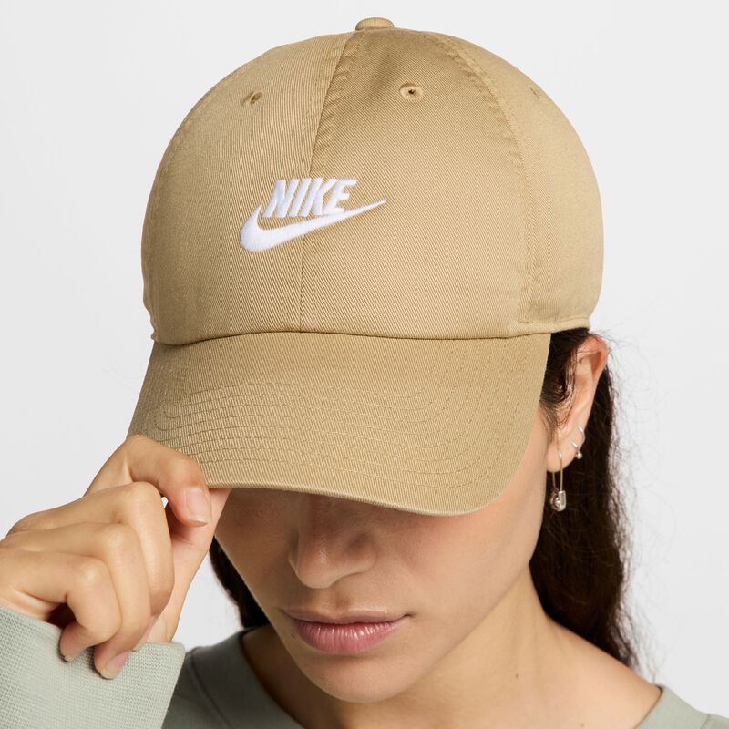 Nike Club, Paracaídas Beige/(Blanco), hi-res
