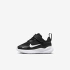 Nike Revolution 7, Negro/Blanco/Blanco, hi-res