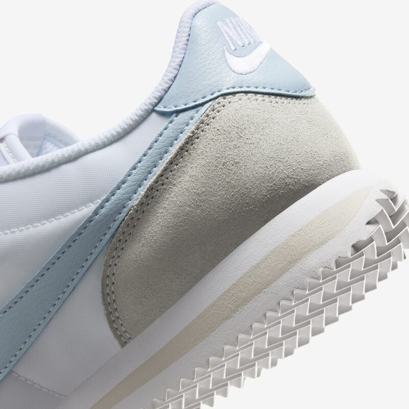 Nike Cortez, Blanco/Marrón Orewood Claro/Blanco Cumbre/Azul Armería Claro, hi-res