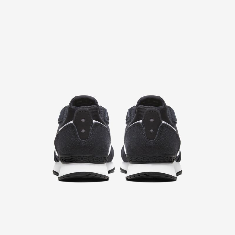 Nike Venture Runner, Negro/Negro/Blanco, hi-res