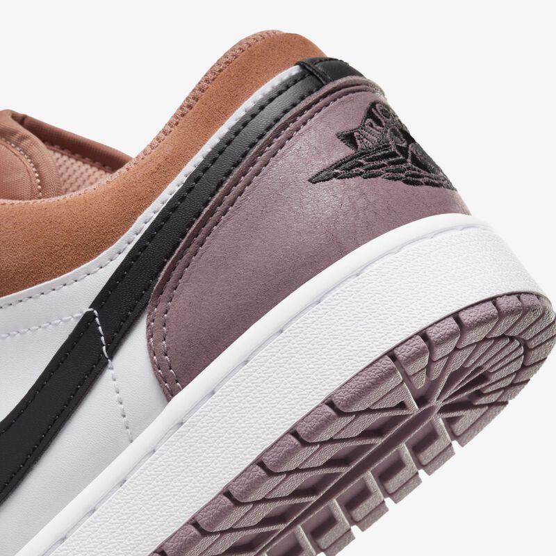 Air Jordan 1 Low SE, Blanco/Naranja cielo J/Malva cielo J/Negro, hi-res