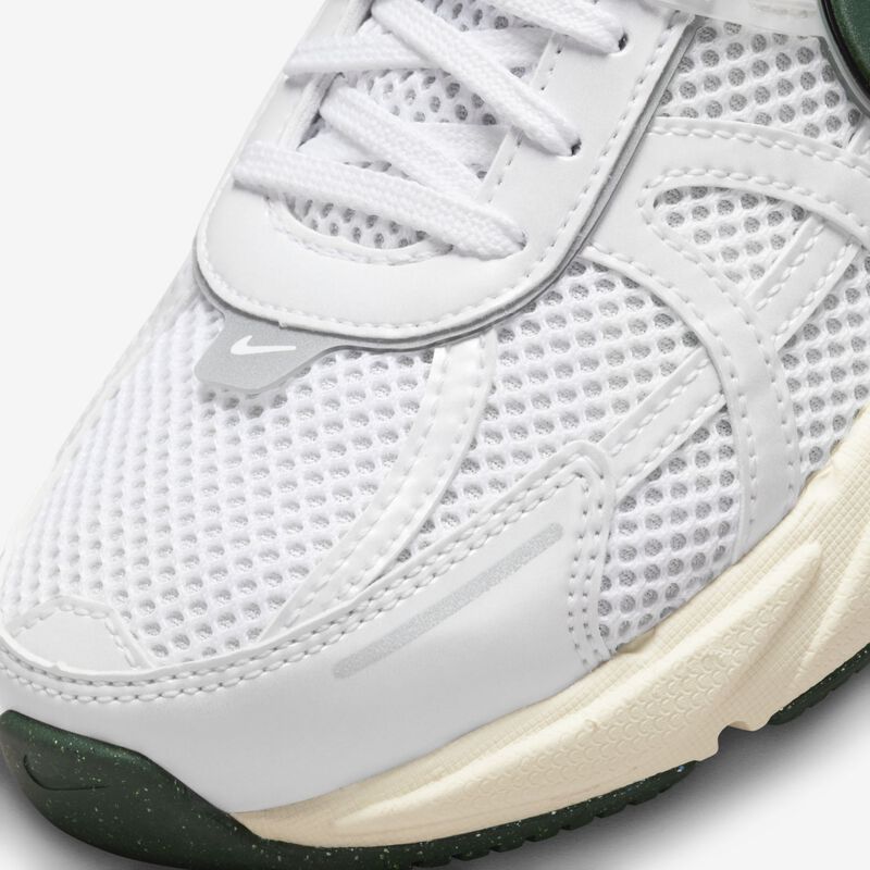 Nike V2K Run, Blanco/Polvo De Fotones/Abeto/Tinte Platino, hi-res