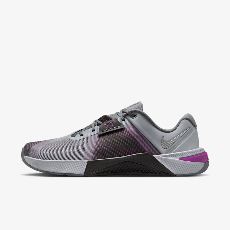 Nike Metcon 10, Gris Lobo/Ceniza Medio/Púrpura Vivo/Plata metalizado, hi-res