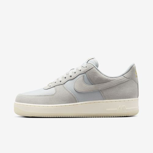 Nike Air Force 1 '07 LV8