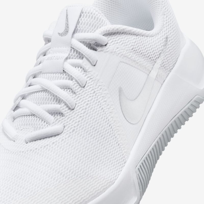 Nike MC Trainer 3, Blanco/Polvo Fotón/Platino Metalizado, hi-res