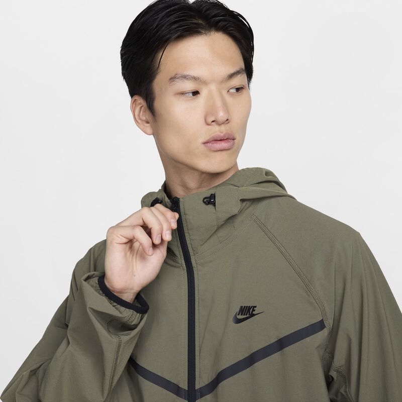 Nike Tech Windrunner, Oliva Media/Oliva Media/Negro, hi-res
