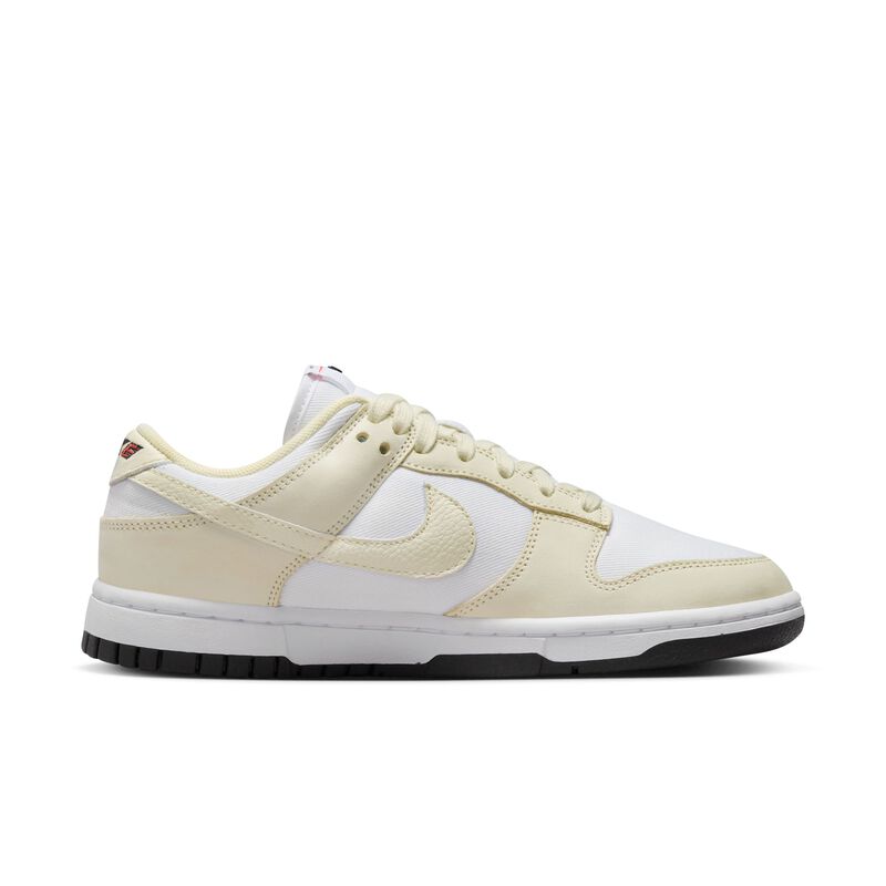 Nike Dunk Low LX NBHD, Leche de Coco/Blanco, hi-res