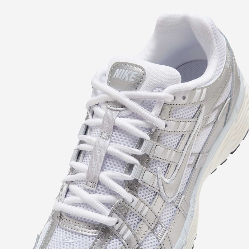 Nike P6000, Blanco/Tinte Azul/Vela/Plata Metalizado, hi-res