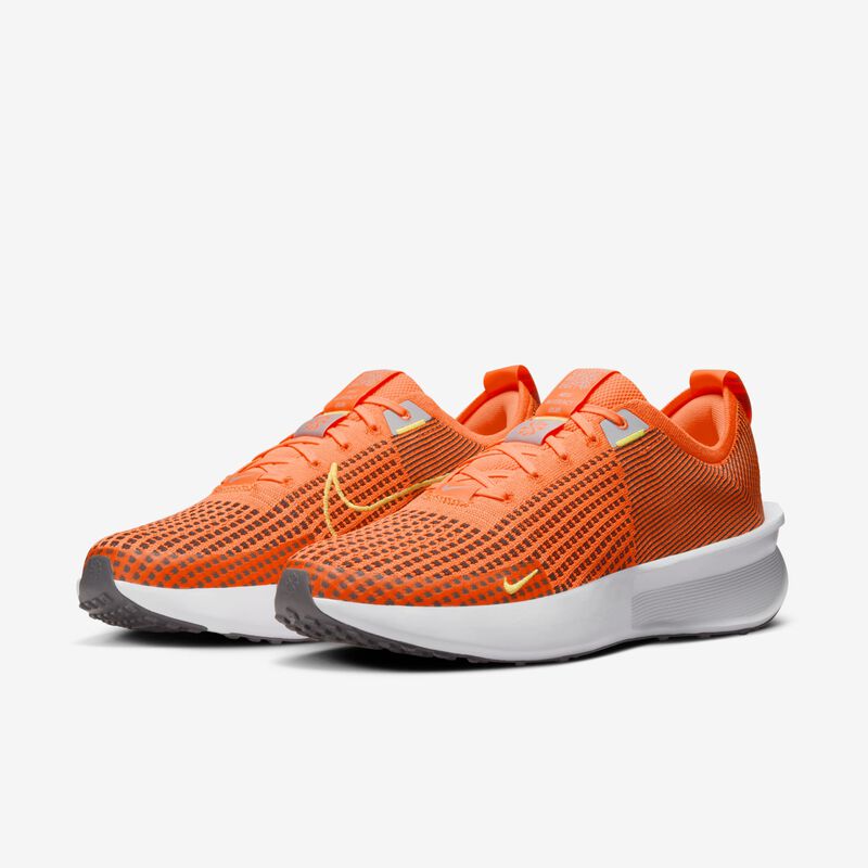 Nike Interact Run SE, Naranja Total/Voltio-Gris Fútbol-Negro, hi-res