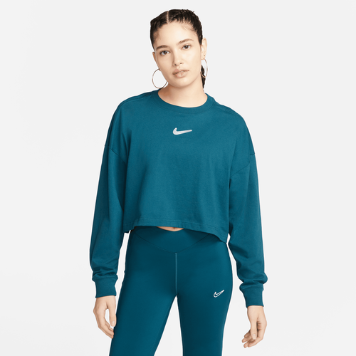 Nike Sportswear Swoosh