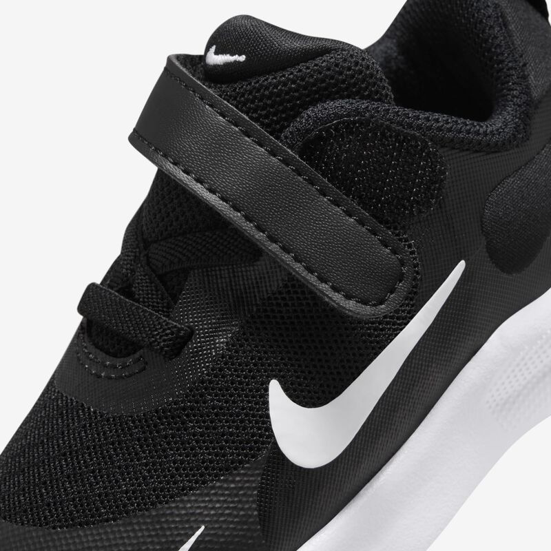 Nike Revolution 7, Negro/Blanco/Blanco, hi-res