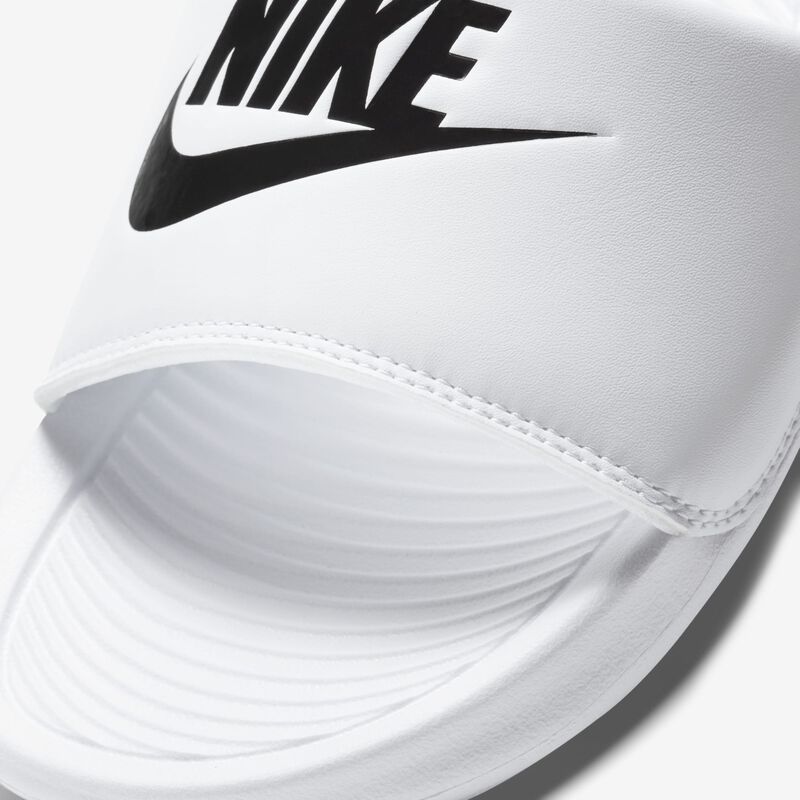 Nike Victori One, Blanco/Negro-Blanco, hi-res