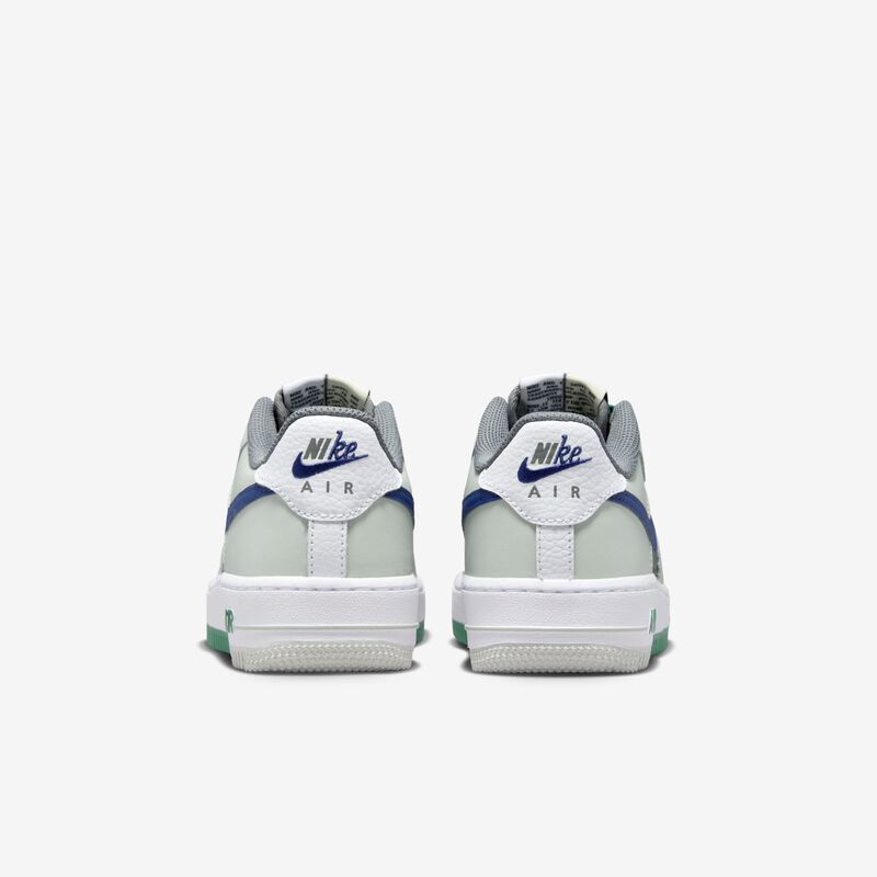 Nike Air Force 1 LV8, Plata claro/Blanco/Gris humo/Azul royal intenso, hi-res