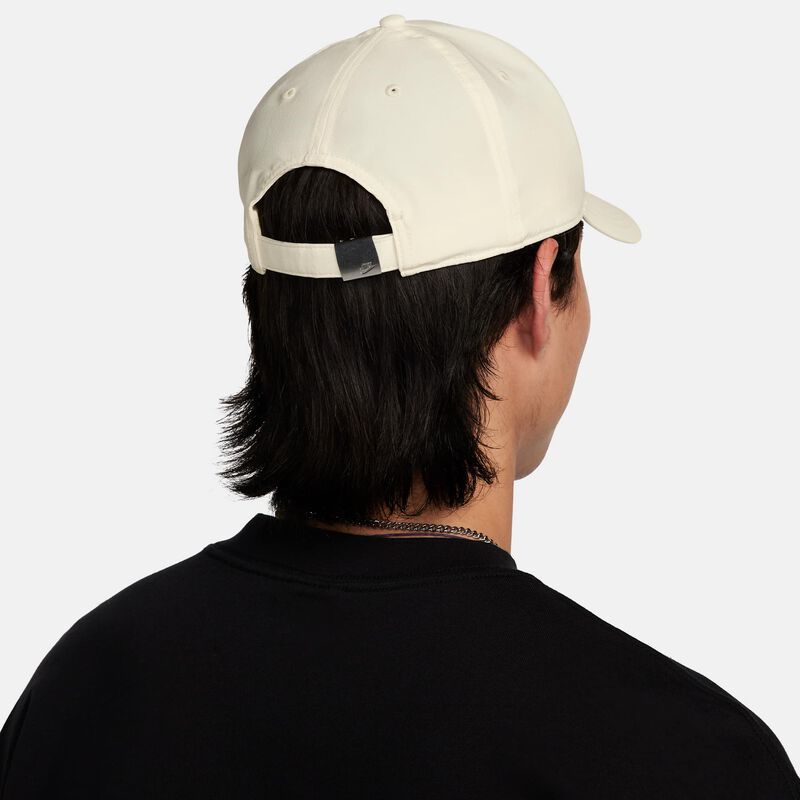 Nike Dri-FIT Club, Leche De Coco/Plata Metalizado, hi-res
