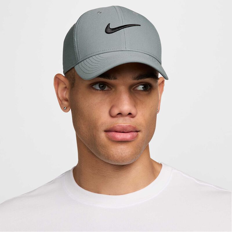 Nike Dri-FIT Club, Gris Humo/(Negro), hi-res