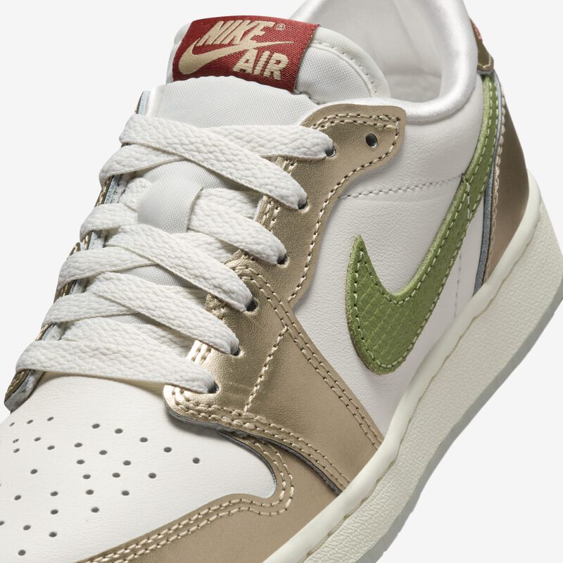 Air Jordan 1 Retro Low OG Chinese New Year, Vela/Verde Aceite-Mtlc Oro Grano-Cedro, hi-res