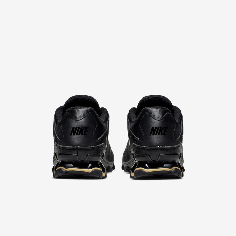 Nike Reax 8 TR, Negro/Negro/Oro Metalizado, hi-res
