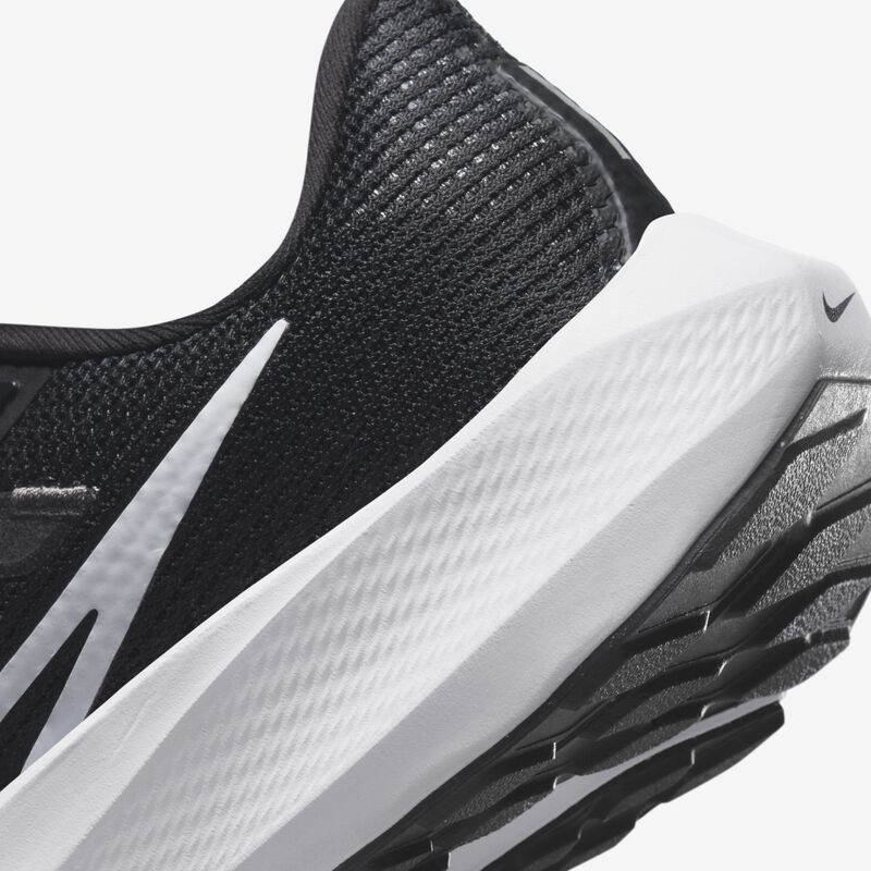 Nike Pegasus 40, Negro/Gris hierro/Blanco, hi-res