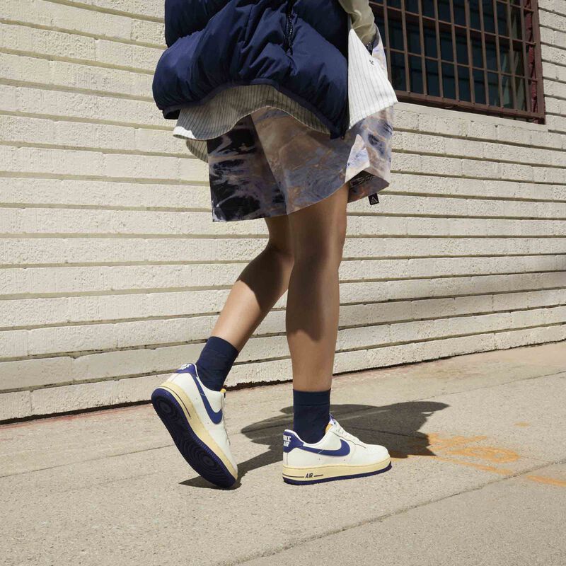 Nike Air Force 1 '07, Vela/Vainilla pálido/Gamuza dorado/Azul royal intenso, hi-res