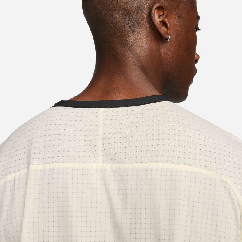 Nike Dri-FIT Trail Solar Chase, Leche de coco/Negro, hi-res