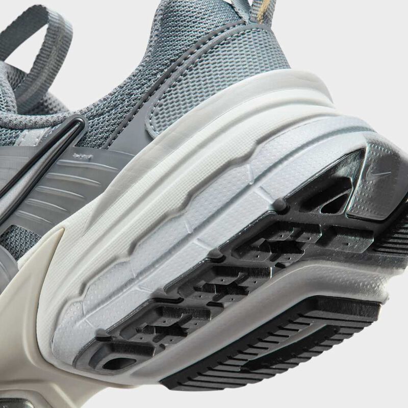 Zapatilla Nike V2K, Gris, hi-res