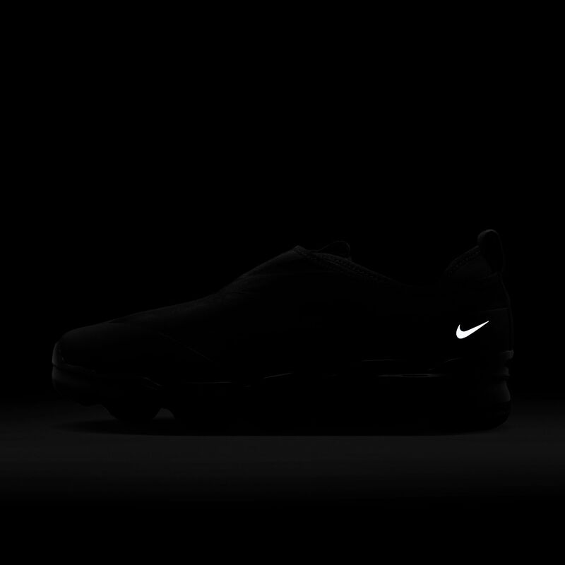 Nike Air VaporMax Moc Roam, Negro/Negro/Negro, hi-res