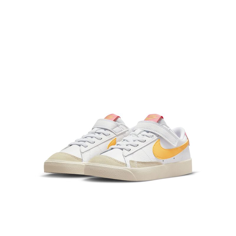Nike Blazer Low '77, Blanco/Vela/Naranja láser/Oro topacio, hi-res