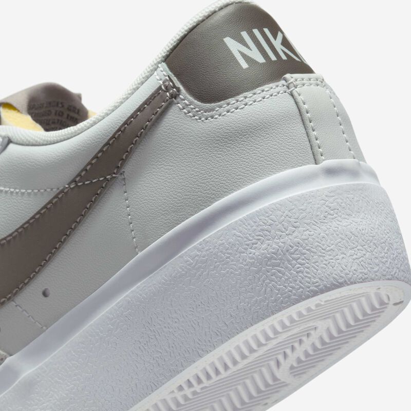 Nike Blazer Low Platform, Polvo Fotón/Blanco/Negro/Cueva, hi-res