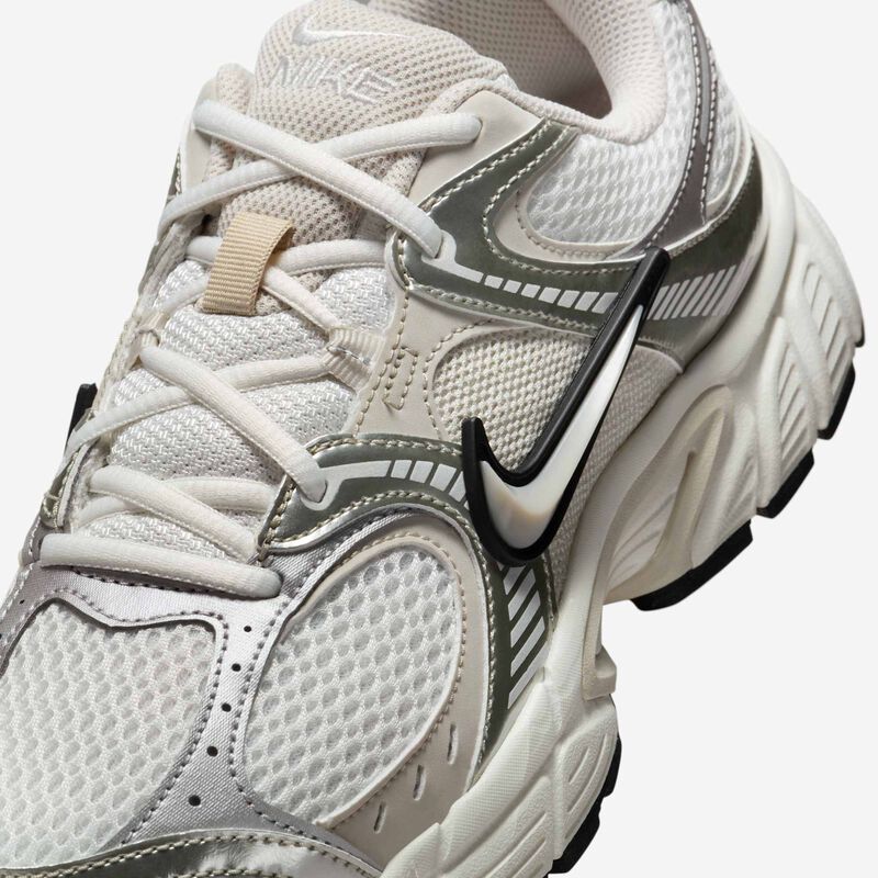 Nike V5 RNR, Blanco Cumbre/Vela/Negro/Marrón Orewood Claro, hi-res
