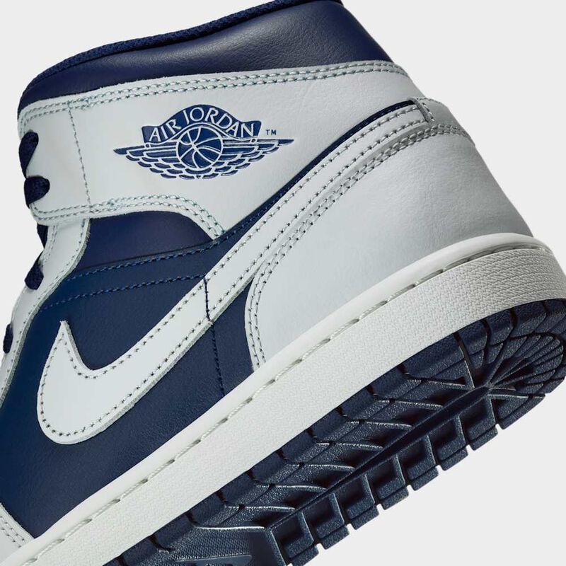 Air Jordan 1 Mid, Azul Vac&iacute;o/Platino Puro-Cumbre Lava-Lava Al Rojo Vivo-Foto Azul, hi-res