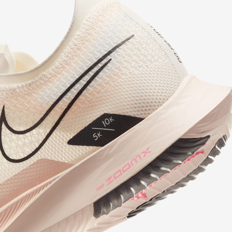 Nike Streakfly, Marfil Pálido/Hielo De Guayaba Negra, hi-res