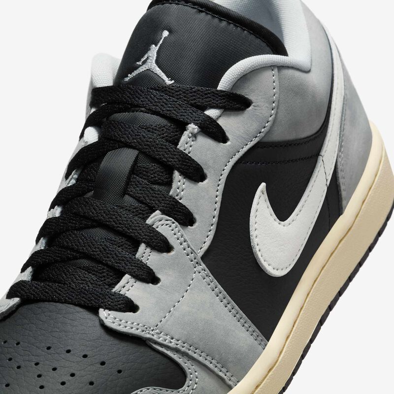 Air Jordan 1 Low SE, Gris humo claro/Vela/Muselina/Negro, hi-res