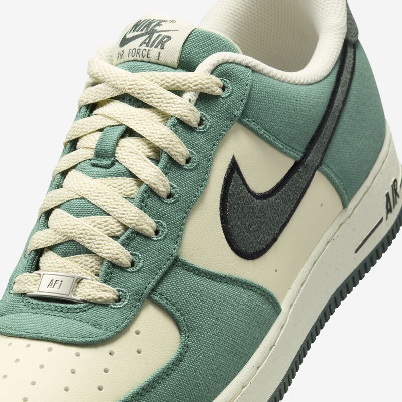 Nike Air Force 1 '07 LV8, Leche De Coco/De Costa A Costa/Negro/Verde Vintage, hi-res