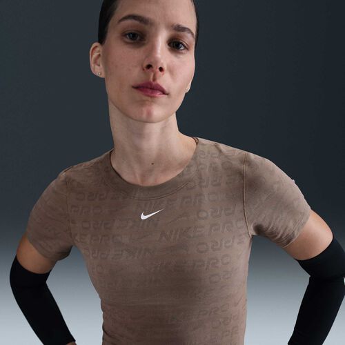 Nike Pro