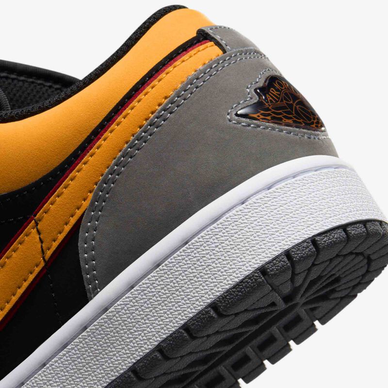 Air Jordan 1 Low SE, Negro/Grafito claro/Rojo cardenal/Naranja vivo, hi-res