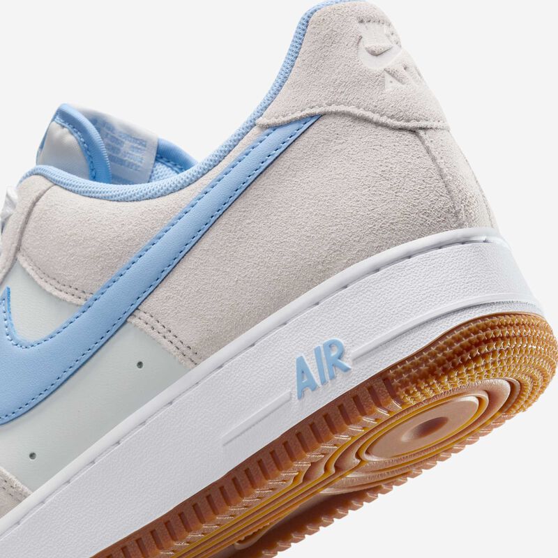 Nike Air Force 1 '07 LV8, Polvo de fotones/Blanco/Goma Medium Marrón/Psíquico Azul, hi-res