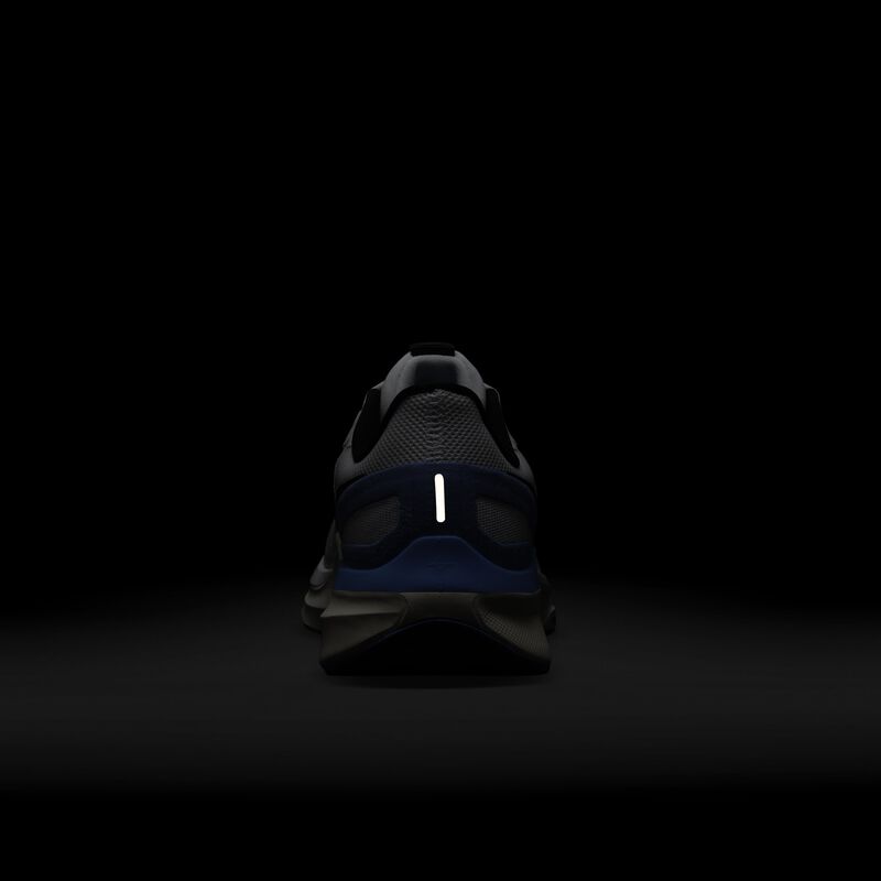 Nike Structure 25, Blanco/Negro-Pulso Royal-Platino Puro, hi-res