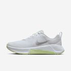 Nike MC Trainer 3, Blanco/Barely Volight/Plata Metalizado, hi-res