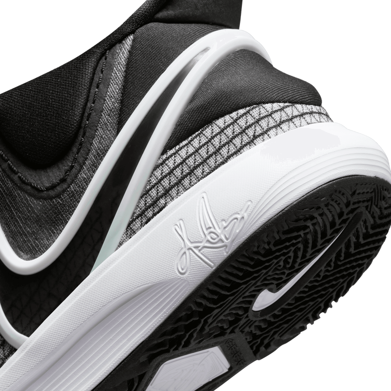 Kyrie 8 GO, Negro/Blanco/Light Menta/Negro, hi-res