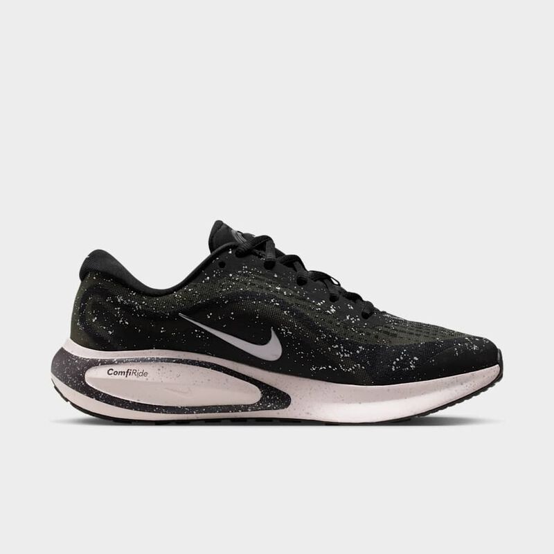 Nike Journey Run, Negro/Plata metalizado/Morado cueva/Gris oscuro metálico, hi-res