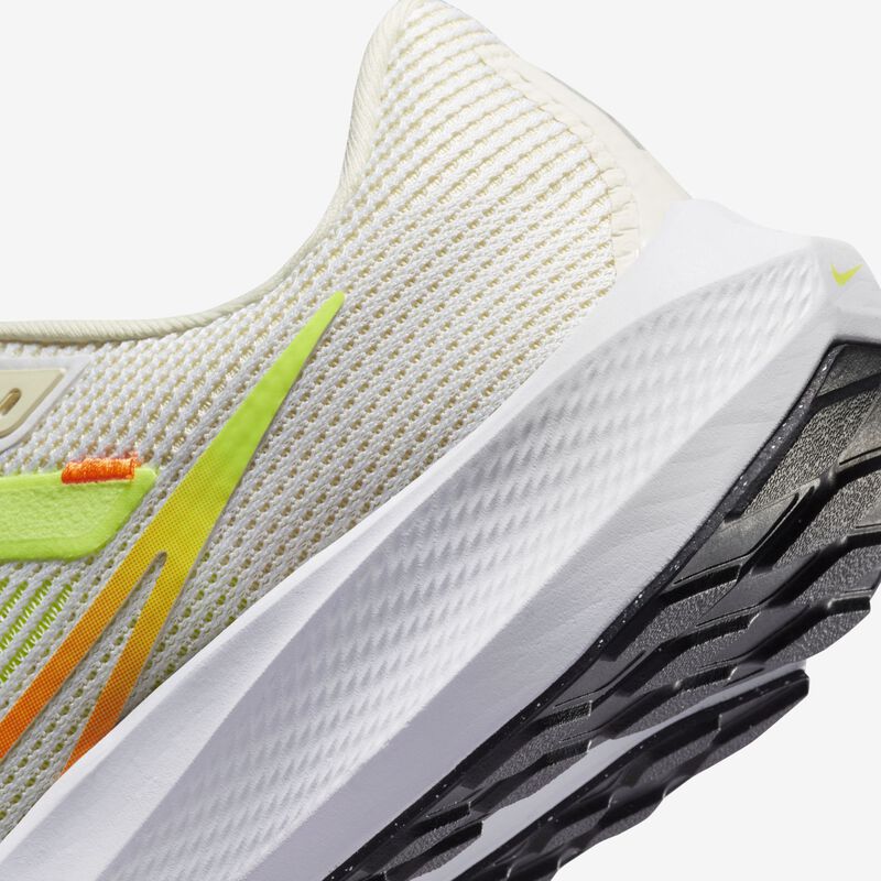 Nike Pegasus 40, Blanco/Leche de coco/Voltio/Multicolor, hi-res