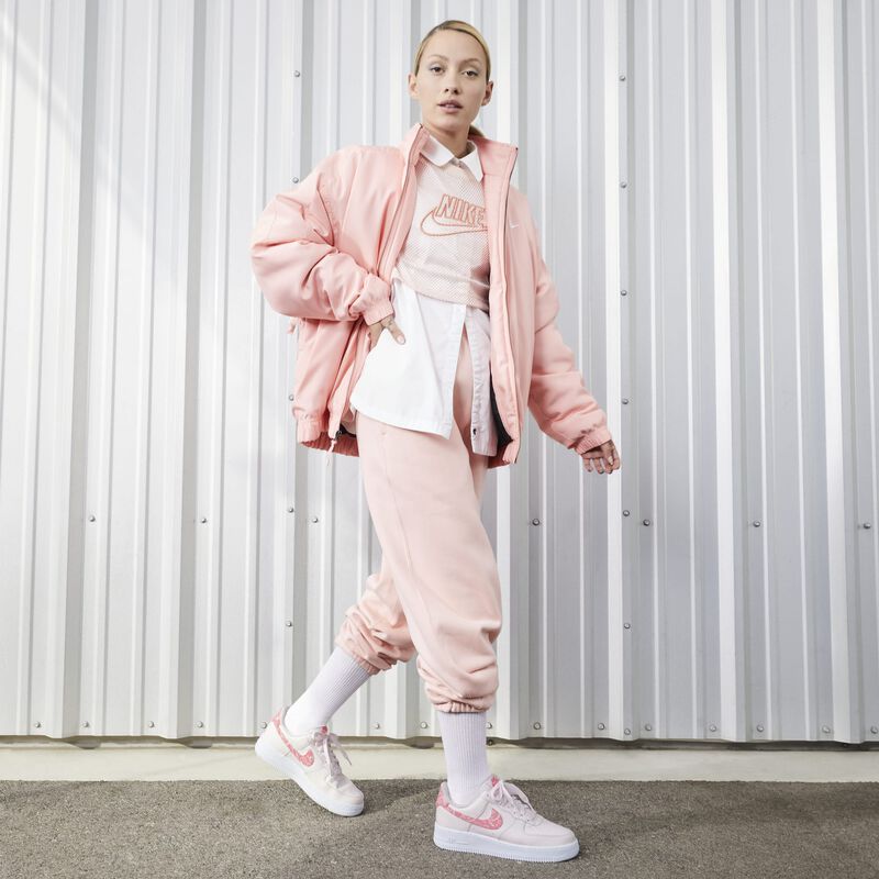 Nike Air Force 1 '07, Rosa Perla/Blanco/Rosa Perla/Tiza Coral, hi-res