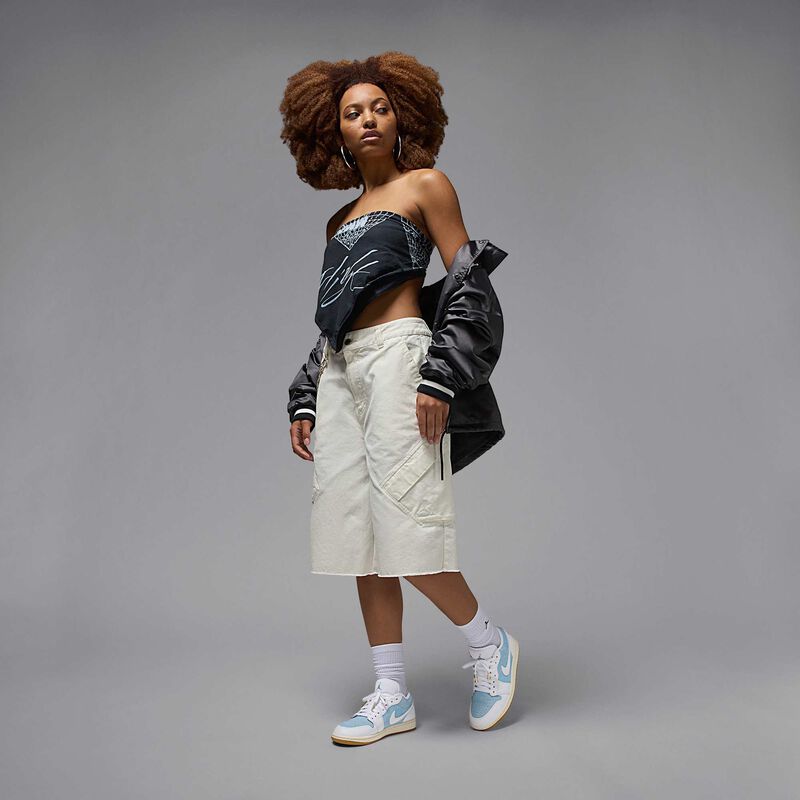 Air Jordan 1 Low SE, Azul gastado/Marrón claro goma/Vela/Blanco, hi-res