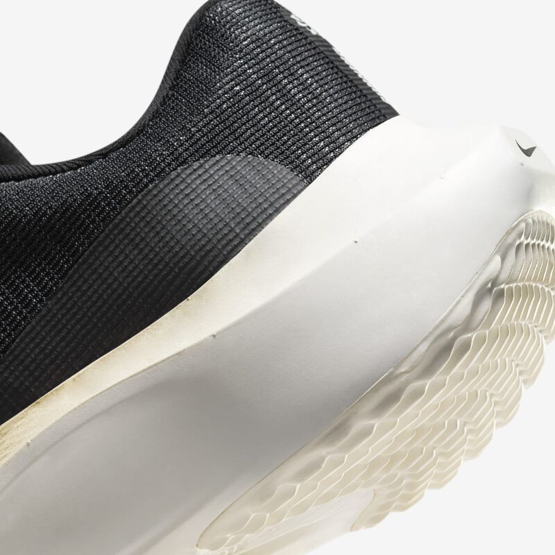 Nike Zoom Fly 5, Vela Negro/Mtlc Oro Grano, hi-res