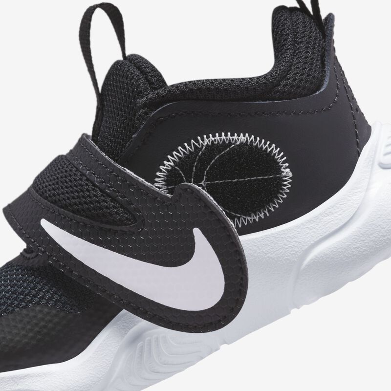 Nike Team Hustle D 11, Negro/Blanco, hi-res