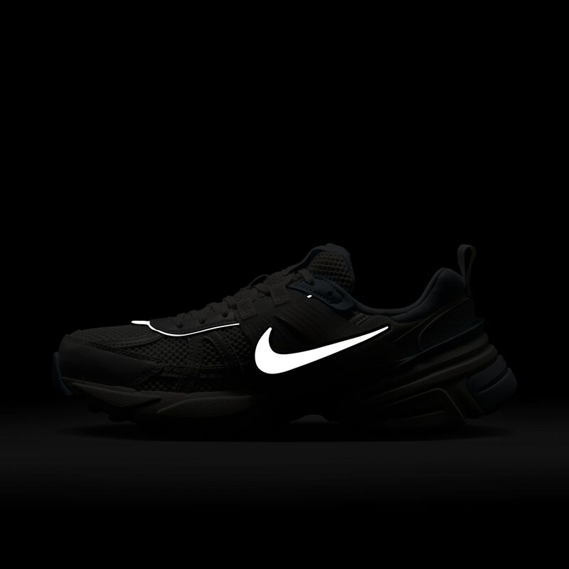 Nike V2K Run, Tinte Platino/Blanco Cumbre/Gris Humo Claro/Tinte Platino, hi-res