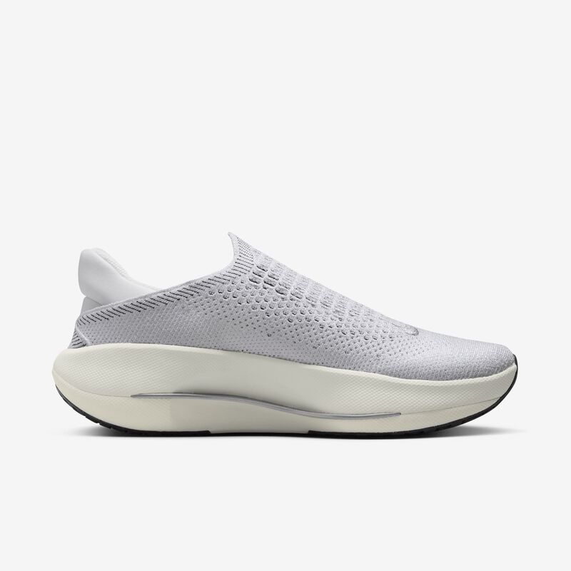 Nike Reina EasyOn Premium, Blanco Cumbre/Vela/Negro/Plata Metalizado, hi-res