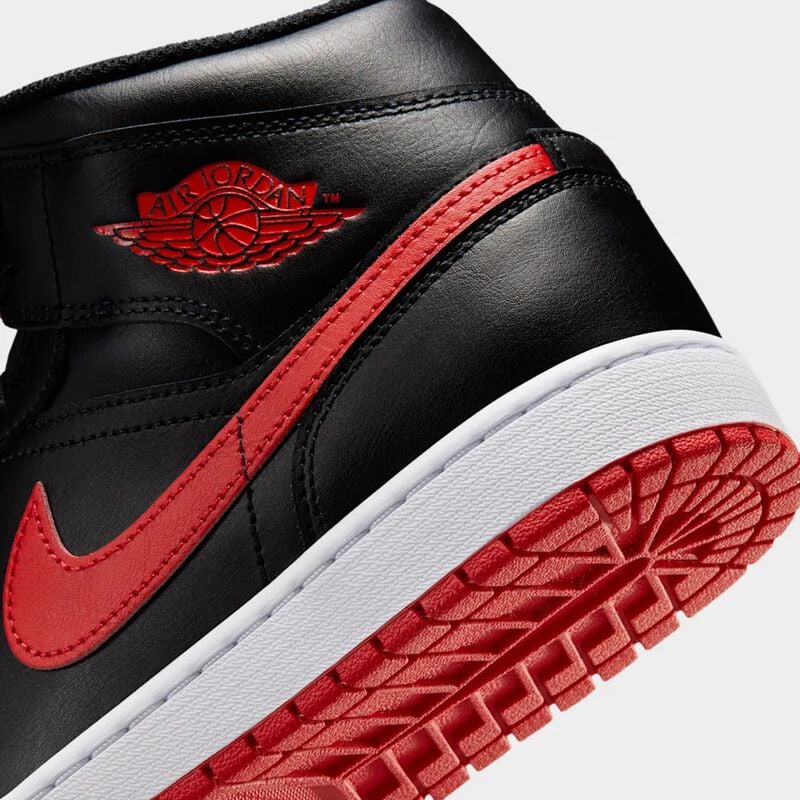 [Ljava.lang.String;@2b1e77f6 Air Jordan 1 Mid, Negro, hi-res
