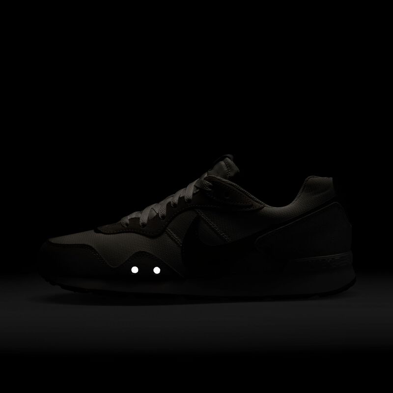Nike Venture Runner, Blanco Cumbre/Negro/Blanco/Oliva Medio, hi-res