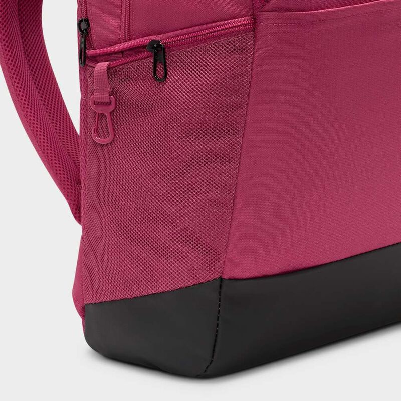 Nike Brasilia 9.5, Remolacha Dulce/Negro/(Blanco), hi-res